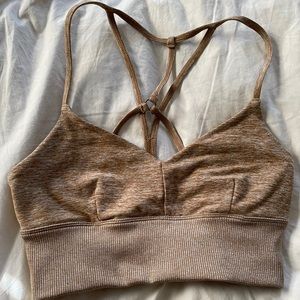 Alo Yoga sports bra size small